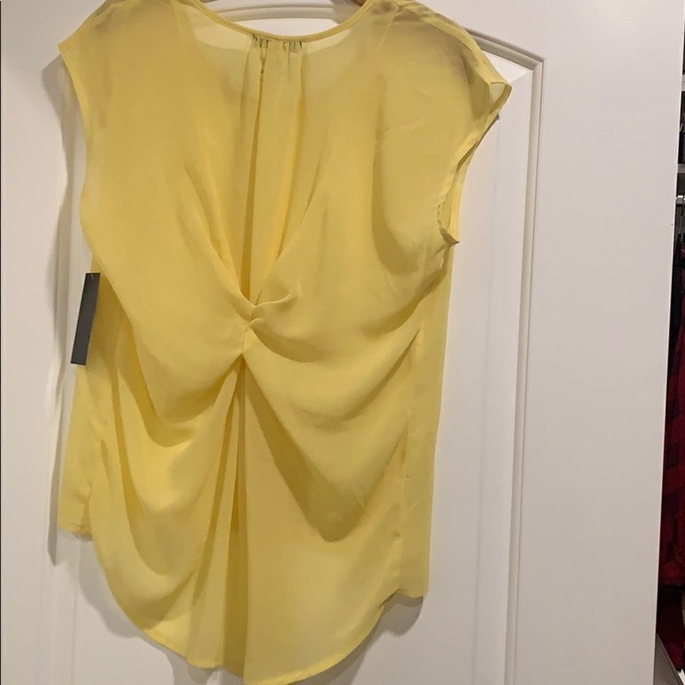 🎉Last deal🎉Urban Hearts yellow top🤩